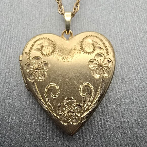 VTG Gold-Filled Engraved Floral Heart "MOM" Locket Pendant Necklace 20" - Picture 3 of 14